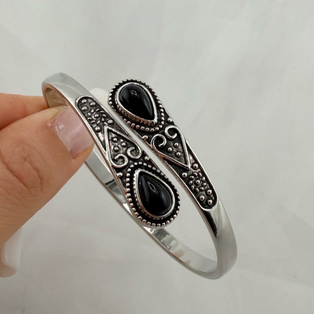 Vintage Silver and Black Women's Bracelet cuff adjustable